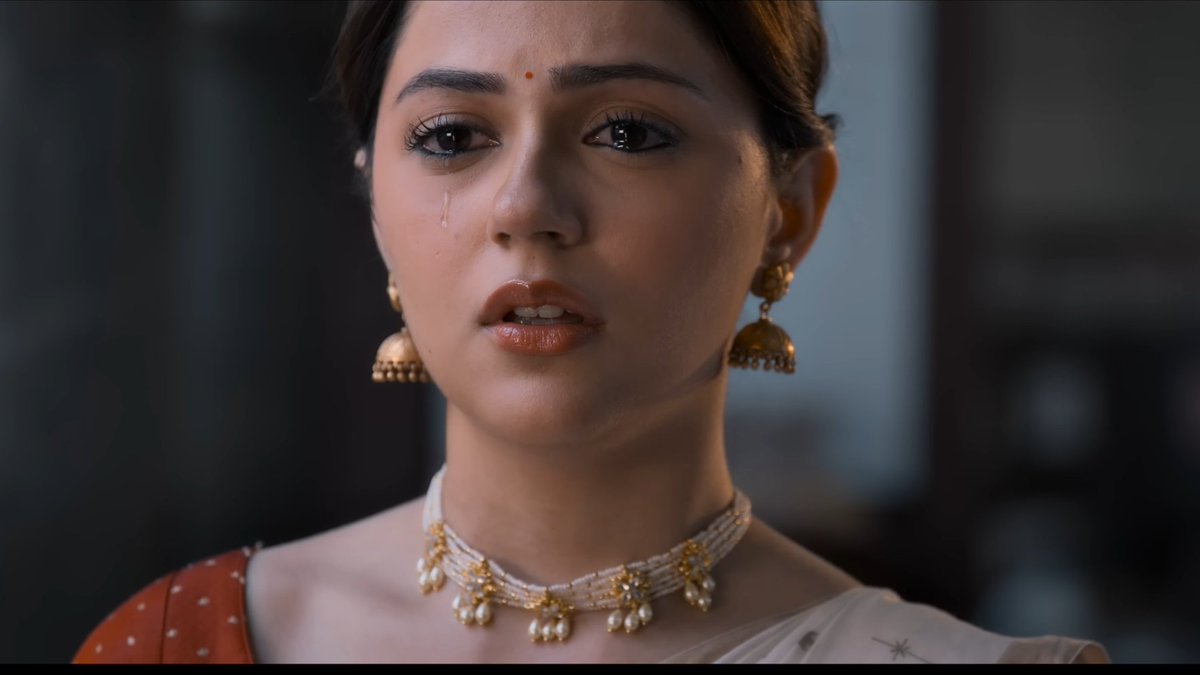 evelynstheo's tweet photo. aneet padda is so pretty https://t.co/srTQNzOygd