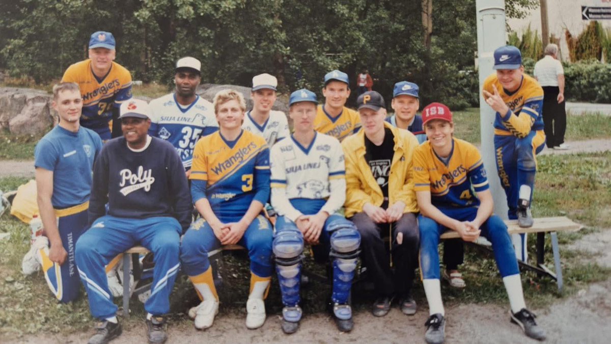 JasukoG's tweet photo. Tule katsomaan baseballia, grillaamaan ja kokeilemaan, miten baseball-syöttö onnistuu!
Suomen @BaseballFinland -liitto sekä @JasukoG järjestävät lauantaina 12.7. juhlaottelun kello 15 alkaen! #Myllypuro ⚾️🏟️
#baseballfi #草野球 https://t.co/g1k7acfCWR