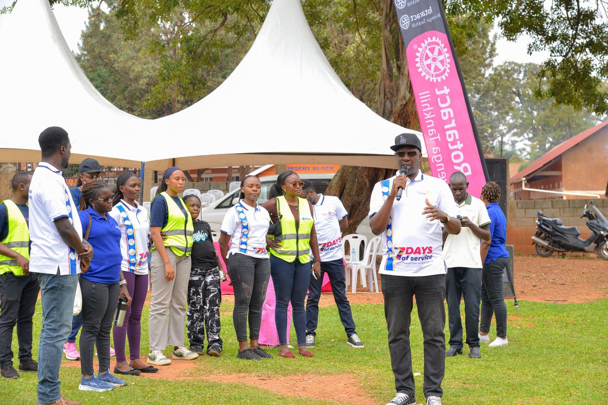 Rotaract Club of Muyenga Tankhill (@ractankhill) on Twitter photo 🩺💙 On Saturday, we joined hands with our mother club, <a href="/RCTankhill/">Rotary Club of Muyenga Tankhill</a> for a free medical camp in Kikubwamutwe Slums, bringing essential health services right to the heart of the community.
Service Above Self 🙏
#ActionYear2025 #MedicalCamp #TankhillersatWork 🩺💙 On Saturday, we joined hands with our mother club, <a href="/RCTankhill/">Rotary Club of Muyenga Tankhill</a> for a free medical camp in Kikubwamutwe Slums, bringing essential health services right to the heart of the community.
Service Above Self 🙏
#ActionYear2025 #MedicalCamp #TankhillersatWork