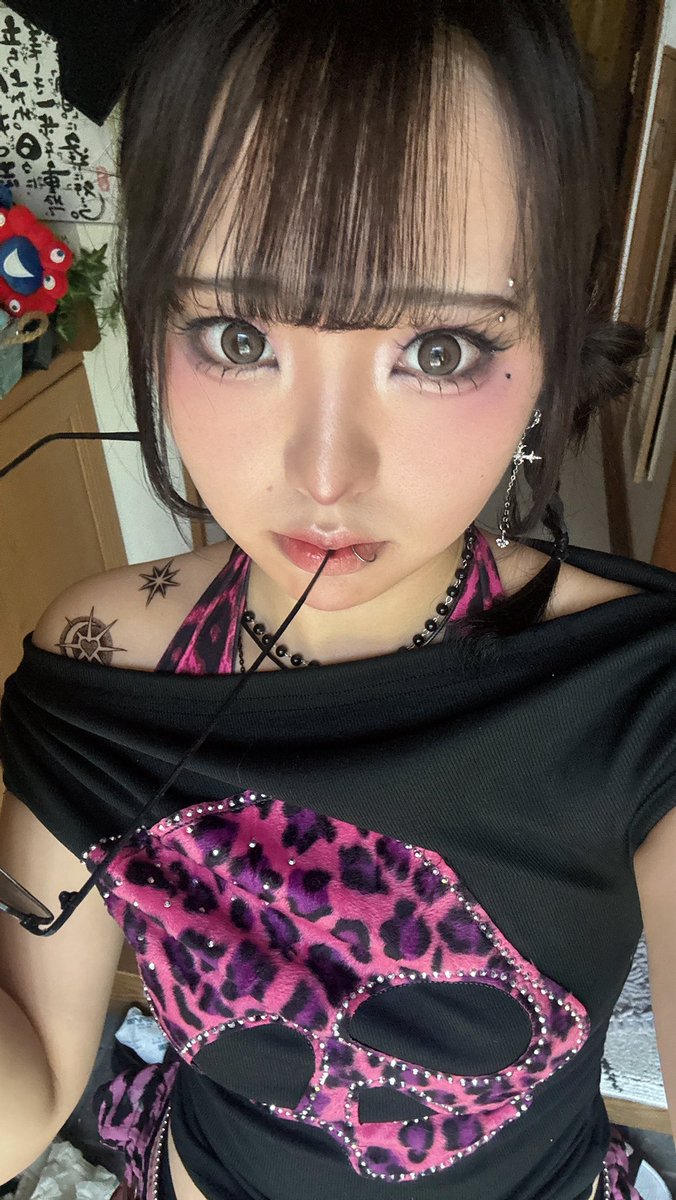MIHO_2005_'s tweet photo. ちゃんみなのライブ見に行ってきた💎💖
感動しました😭😭
雰囲気変えてピンク色で行きましたよ💗
最上級強い女性(ちゃんみな)に憧れました✨✨ https://t.co/EUSmZwg5Kl