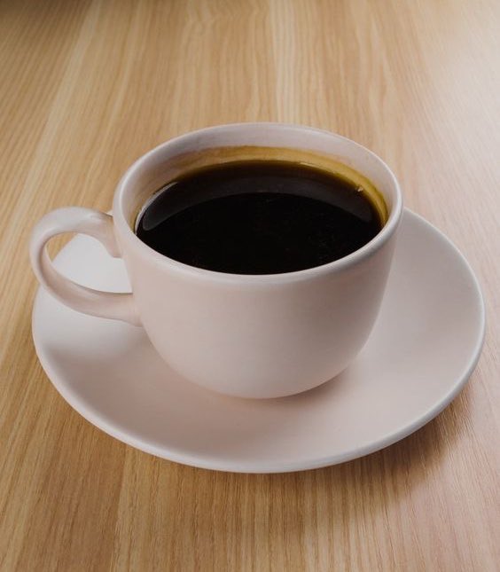 حتى طيوفه في صباحي سعادة 
  يسعد صباح اللي تحبه عيوني ..♥️