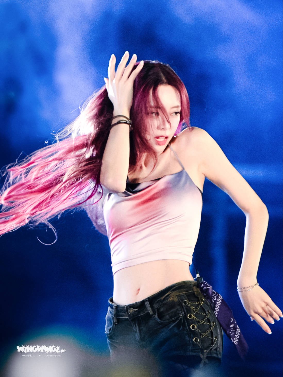 ITZY KWAVE K-WAVE 人気歌謡 SBS サノク トレカ ユナ CONTENT - ITZY YUNA SBS's popular song bodysuit :: WALALAND