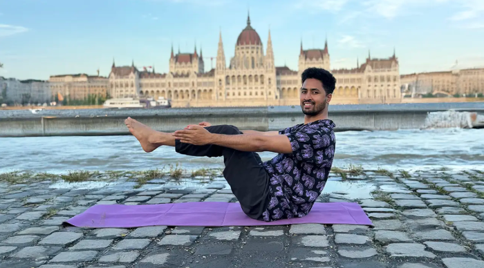 Kumaran P (@kumaran4kp) on Twitter photo More men are starting to roll out their yoga mats, not just for flexibility and strength but to build emotional resilience, maintain hormonal balance and find inner peace. Click here: happiesthealth.com/articles/mens-…
#yoga #yogaandmen #yogaformen #MensHealth <a href="/HHDigital1/">Happiest Health Digital</a> <a href="/happiesthealth1/">Happiest Health</a> More men are starting to roll out their yoga mats, not just for flexibility and strength but to build emotional resilience, maintain hormonal balance and find inner peace. Click here: happiesthealth.com/articles/mens-…
#yoga #yogaandmen #yogaformen #MensHealth <a href="/HHDigital1/">Happiest Health Digital</a> <a href="/happiesthealth1/">Happiest Health</a>