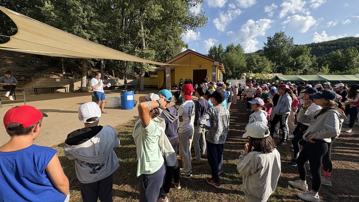 #CampamentoDiocesano en marcha. Una ola azul que inunda de emociones el <a href="/Lagodesanabria/">Lago de Sanabria</a>