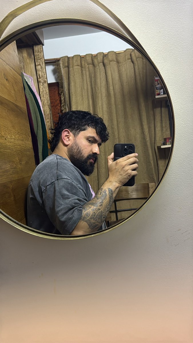 👹