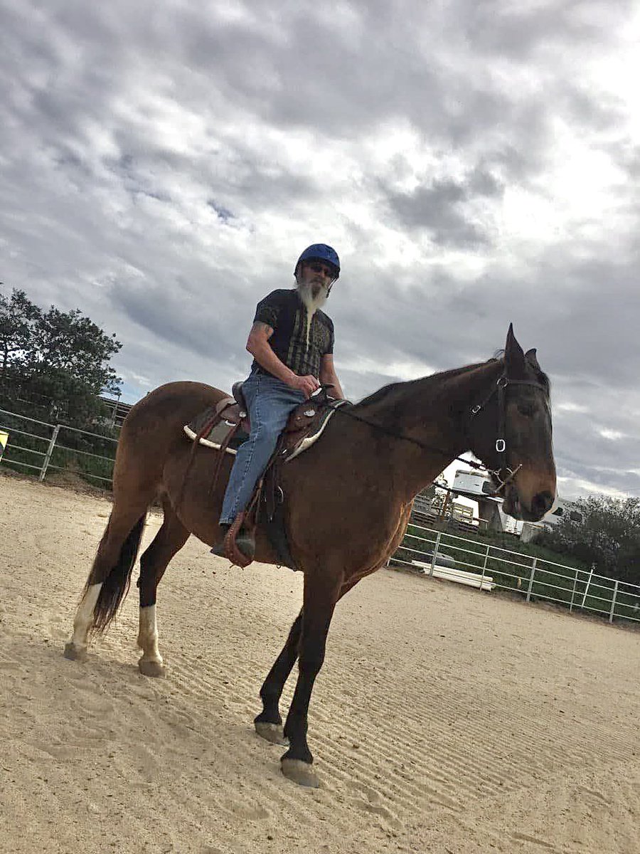 _axeIvasa2's tweet image. Another Day Chasing Peace With Four Legs Under Me.