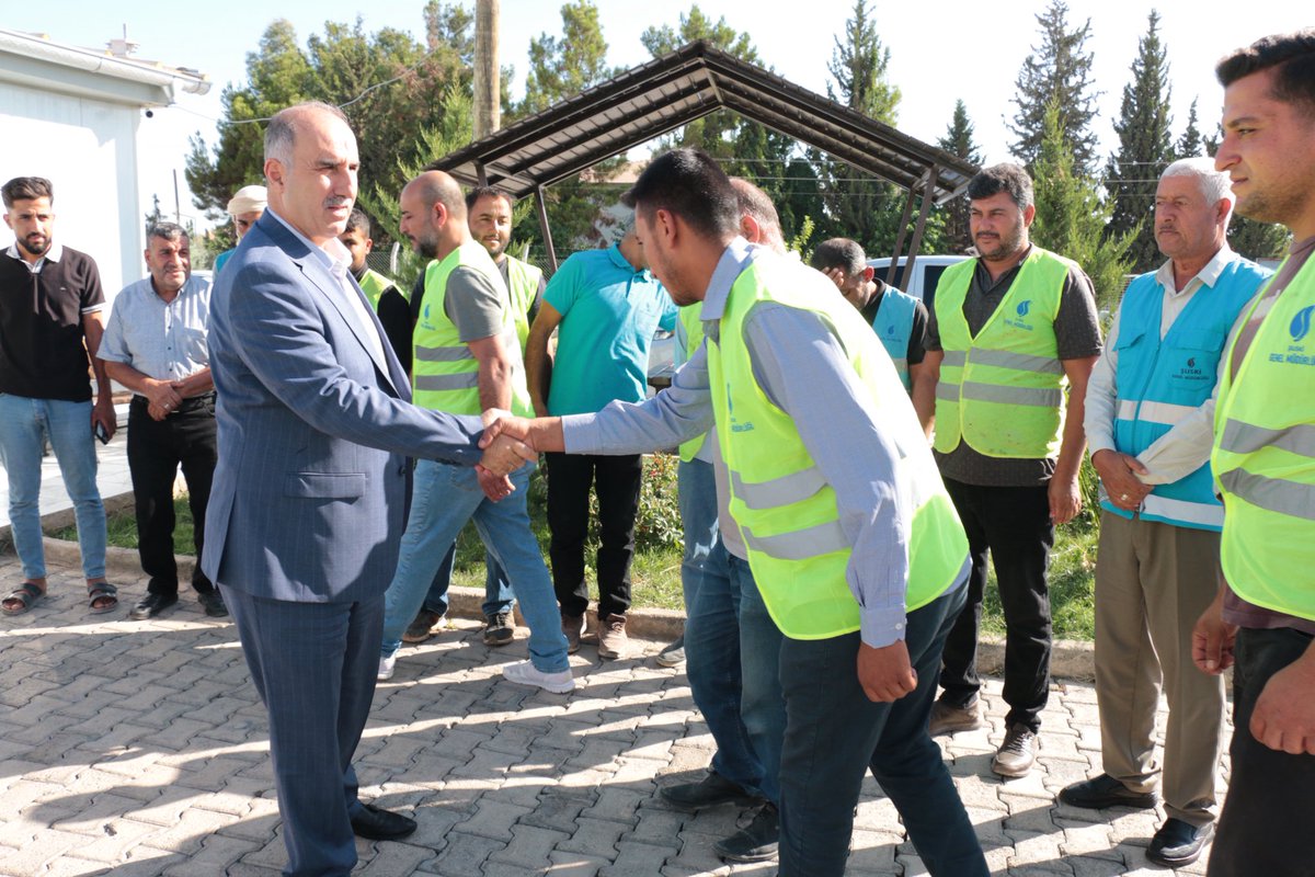 Akçakale📍

ŞUSKİ Genel Müdürümüz Emin İZOL, ŞUSKİ #Akçakale ilçe birimini ziyaret ederek sahada yürütülen alt yapı çalışmaları ile ilgili ekiplerden bilgi alıp personellerle bir araya geldi.