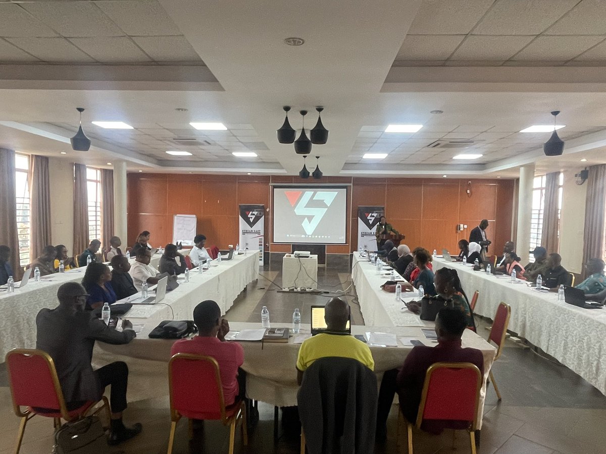 pearlwoodug's tweet image. #ONGOING: Eastern Africa Filmmakers Summit 

❓|| 8th—10th July 2025
📌 | Esella Hotel 

Revitalizing the Film Industry For Livehood Enhancement (REFILE) in Eastern Africa