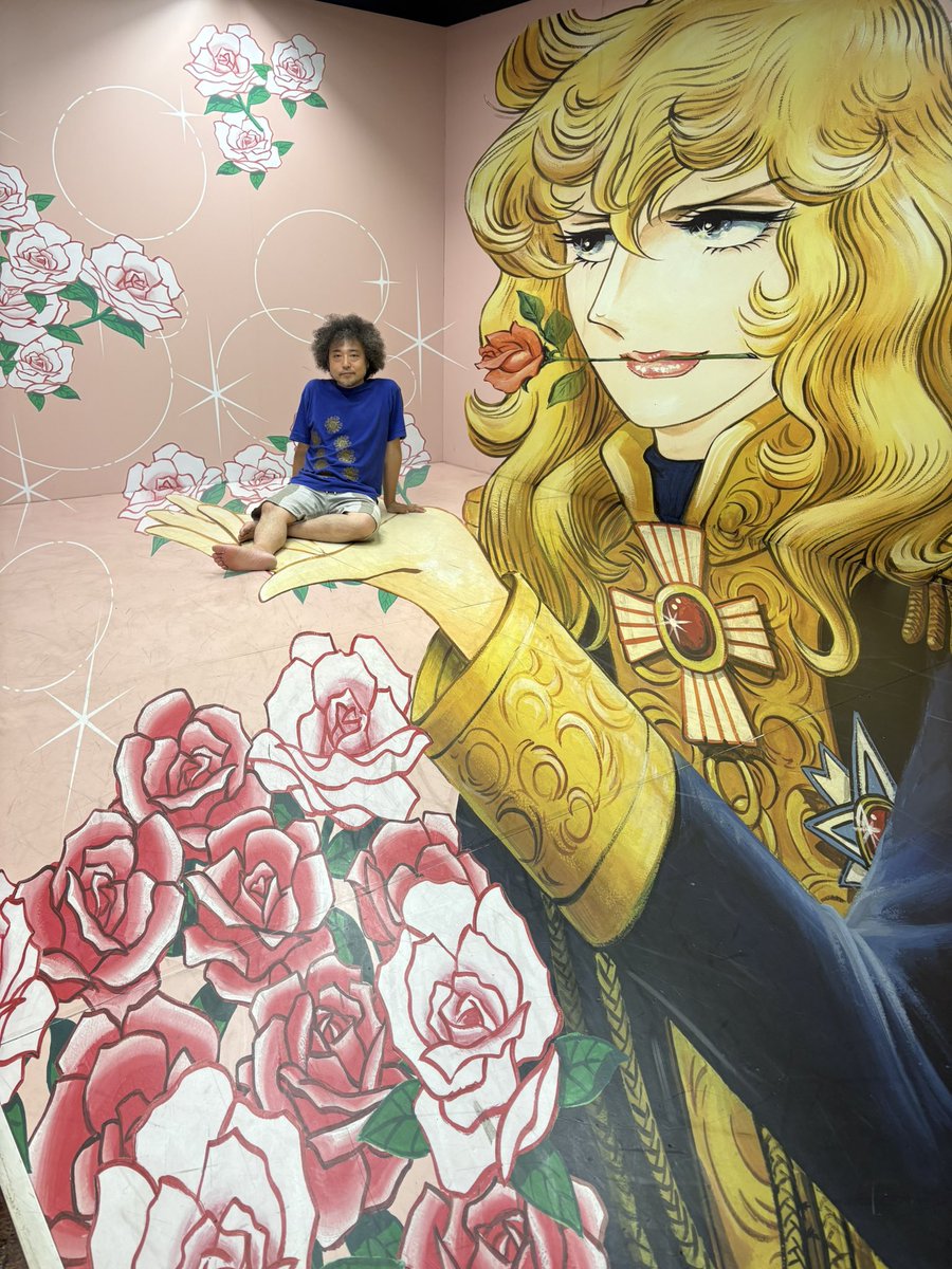横浜のアートリックミュージアムでオスカルの手に乗りました