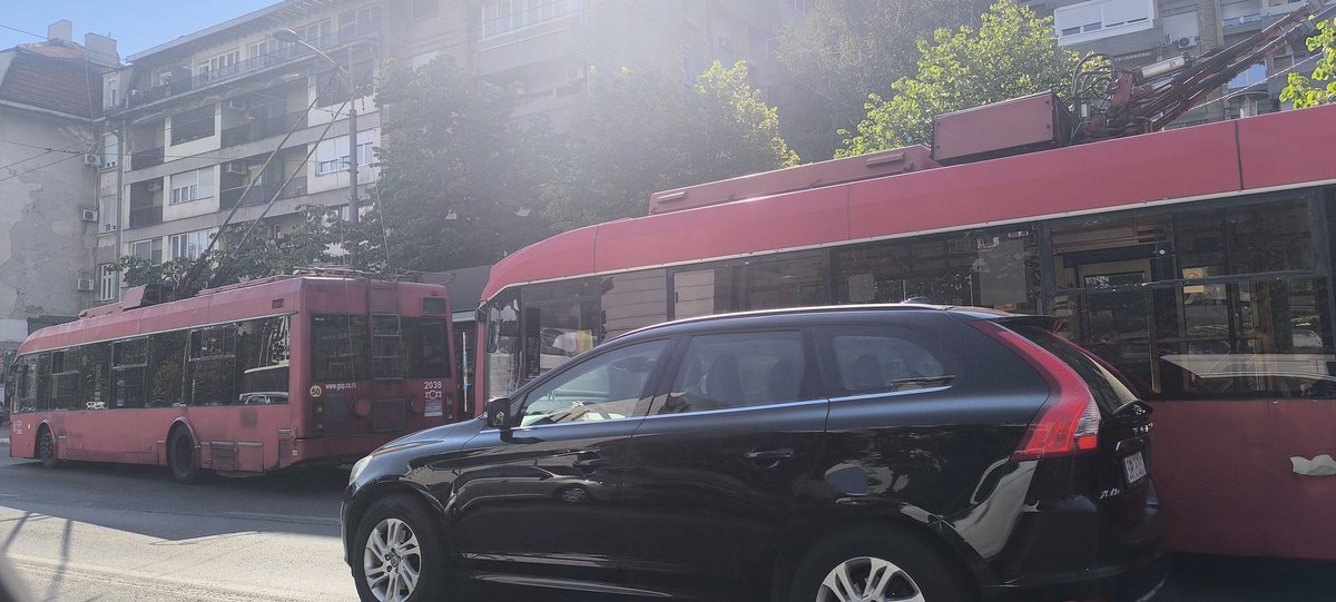 Kako je lako blokirati grad kad imaš logistiku 🥰🥰