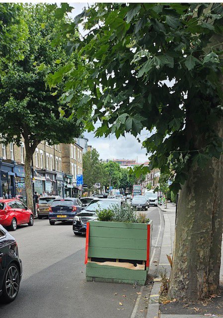 CameraTraffic's tweet image. Sad tale of 3 little planters on Wandsworth Bridge Road. Going, going, gone? @LBHF have already taken away one and two. When is three leaving? Can you imagine how dangerous the chicane that replaces them will be?