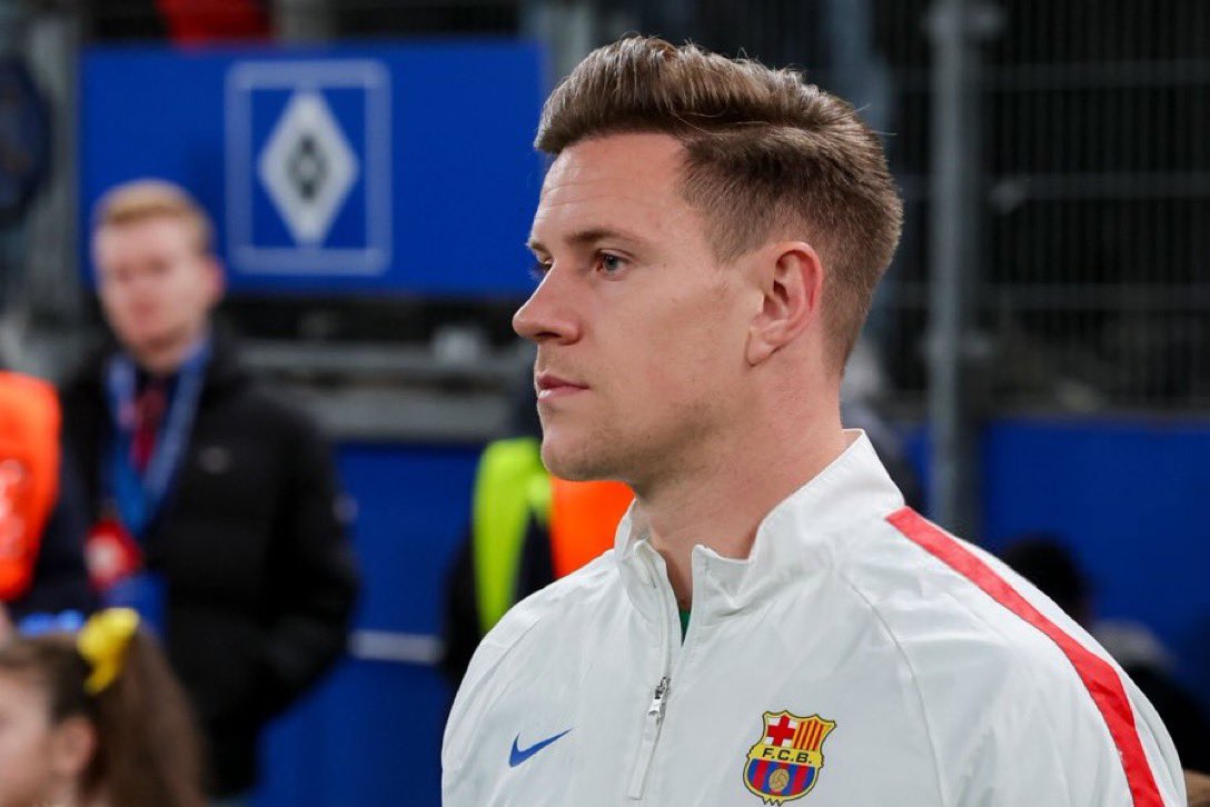 TouchlineX's tweet photo. 🚨 𝗡𝗘𝗪: Ter Stegen is REFUSING to leave Barcelona! 

— @mundodeportivo https://t.co/4hvhfffCVp
