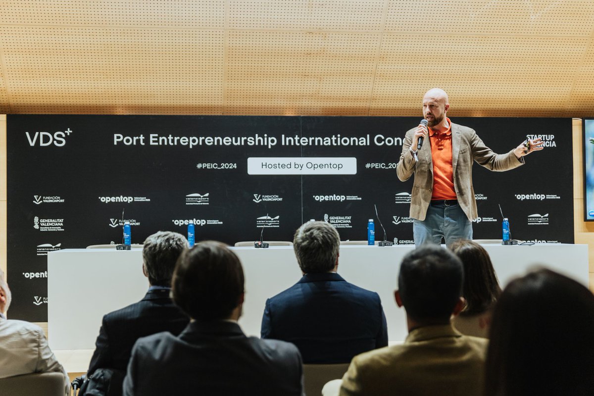 🔔 Últimos días para aplicar a la convocatoria del congreso internacional #PEIC2025 de 

🚢 <a href="/opentop_hub/">Opentop</a> celebra la 3ª edición de su foro sobre el futuro de la innovación portuaria en el marco de <a href="/VDS_event/">VDS</a> 2025

Aplica en este enlace 👉 opentop.es/peic-2025-call…