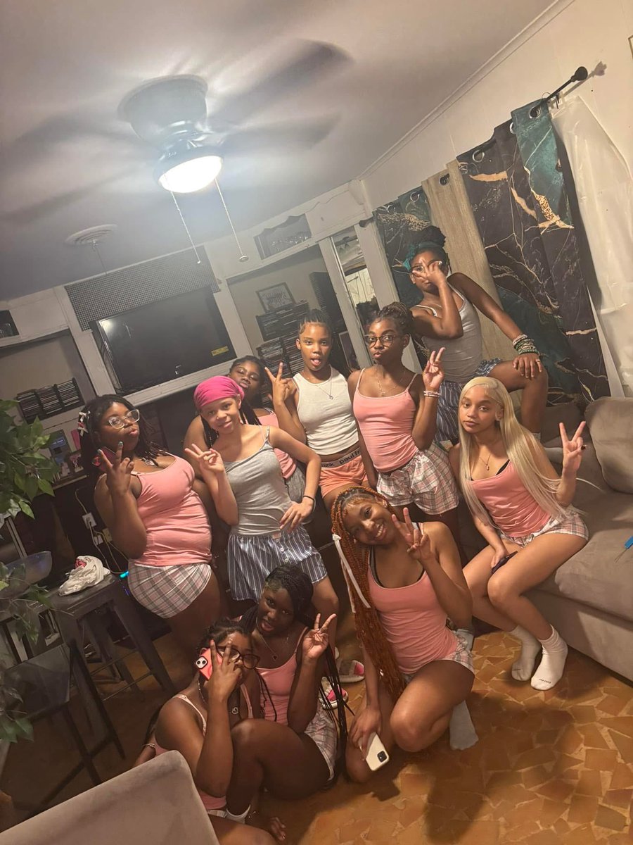 Gabbywabby Hill tweet media