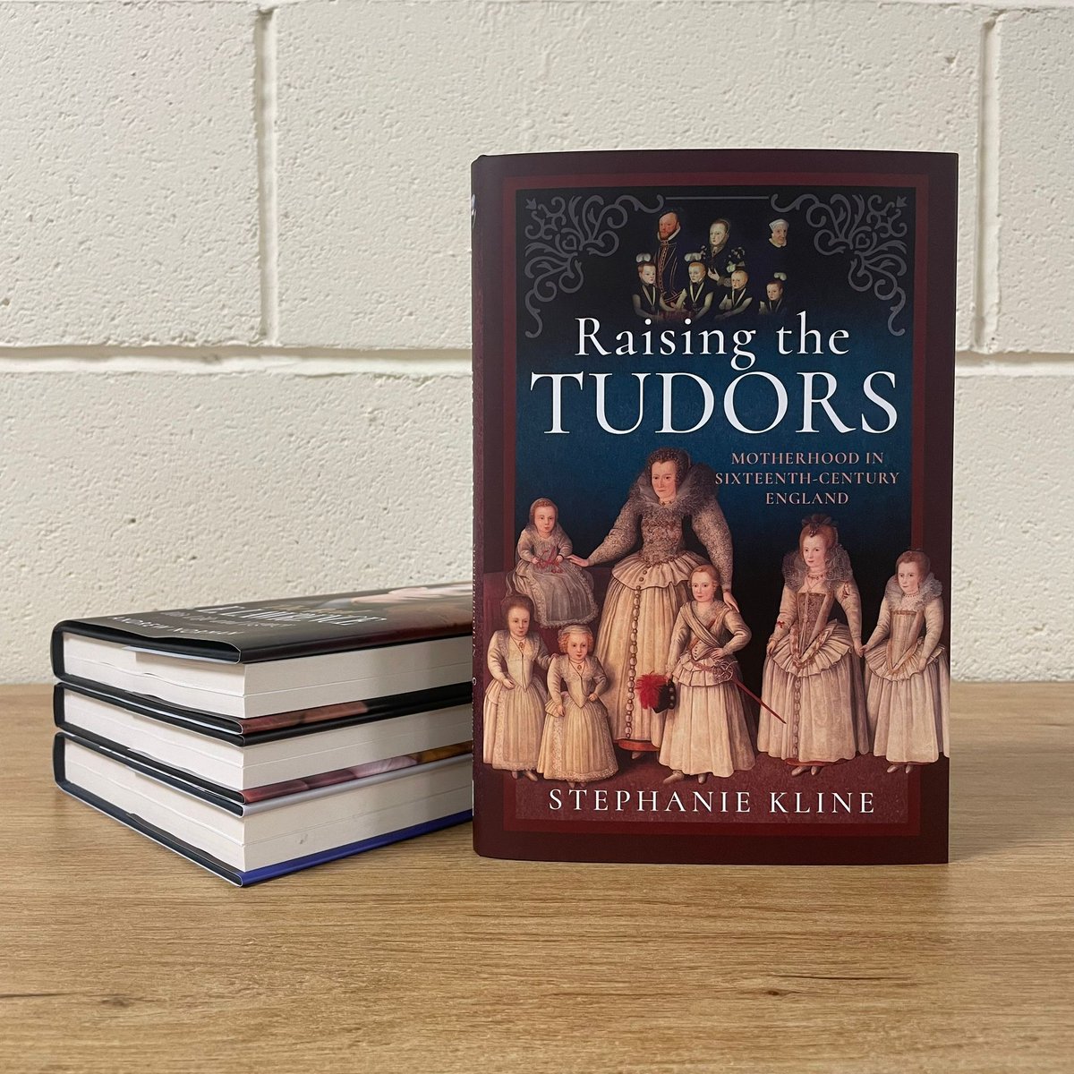 Pen & Sword Books (@penswordbooks) on Twitter photo #InTheSpotlight 📖 Raising the Tudors – Motherhood in Sixteenth-Century England by <a href="/TudorEnthusiast/">Stephanie Kline</a> 🏵️
🔗 buff.ly/VknCcGZ #InTheSpotlight 📖 Raising the Tudors – Motherhood in Sixteenth-Century England by <a href="/TudorEnthusiast/">Stephanie Kline</a> 🏵️
🔗 buff.ly/VknCcGZ