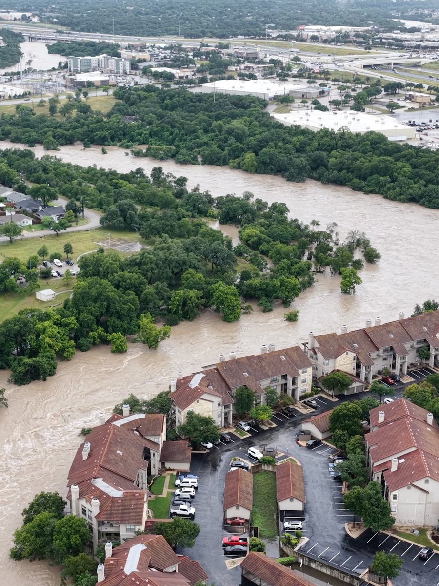 AmmarKh12669255's tweet image. #Texas flood death toll rises to 104 as search and rescue efforts continue.

#America #TexasFloods