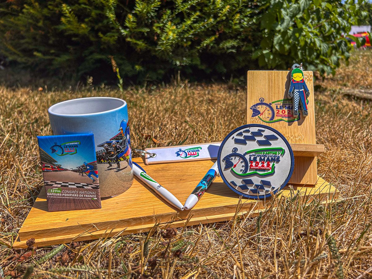 Nous vous présentons la collection officielle des goodies du 131ème Congrès National des Sapeurs-Pompiers de France !

Tous ces articles sont disponibles à la vente sur place durant toute la durée du congrès. Vous trouverez les tarifs sur le site internet du CNSPF 2025.