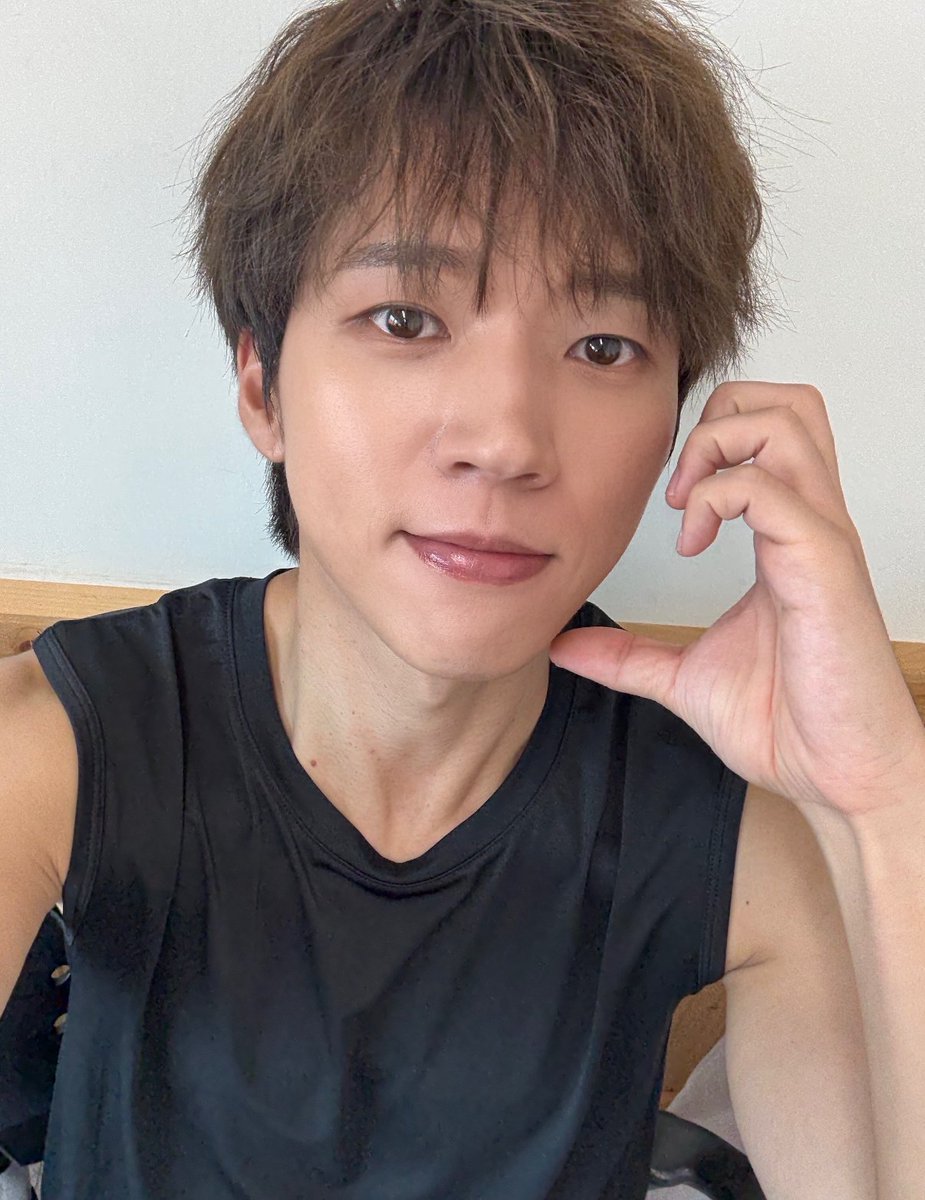 ㅋㅋㅋㅋ 우현이 긍데 진짜 감장콩 강아지 됐어 ㅠ ㅋㅋㅋㅋ