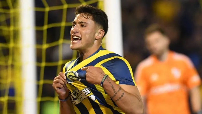 The Spurs Express (@thespursexpress) on Twitter photo 🚨🥇| #Tottenham and Rosario Central have reached an agreement in principle for striker Alejo Véliz.
It will be a loan without a purchase option, but Spurs will have the option to recall the player at the end of 2025.
<a href="/TyCSports/">TyC Sports</a> 🚨🥇| #Tottenham and Rosario Central have reached an agreement in principle for striker Alejo Véliz.
It will be a loan without a purchase option, but Spurs will have the option to recall the player at the end of 2025.
<a href="/TyCSports/">TyC Sports</a>
