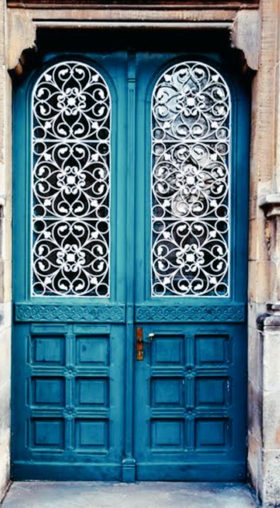 Kapı araIığından baktığımda,

GörebiIdiğim en güzeI şeydir;

 yaşamak...

C.Zarifoğlu.

Rabbim yaşama sevincimizi ve şükrümüzü artırsın inşaallah...