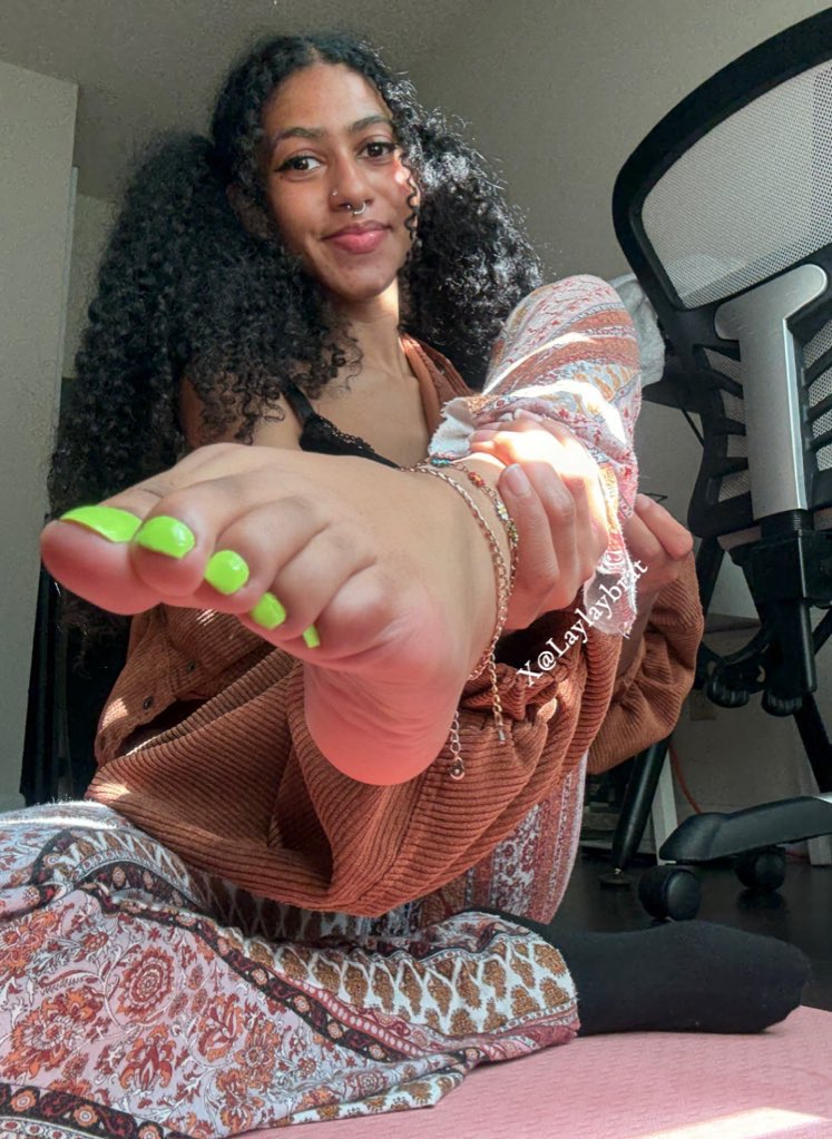 Hippy feet