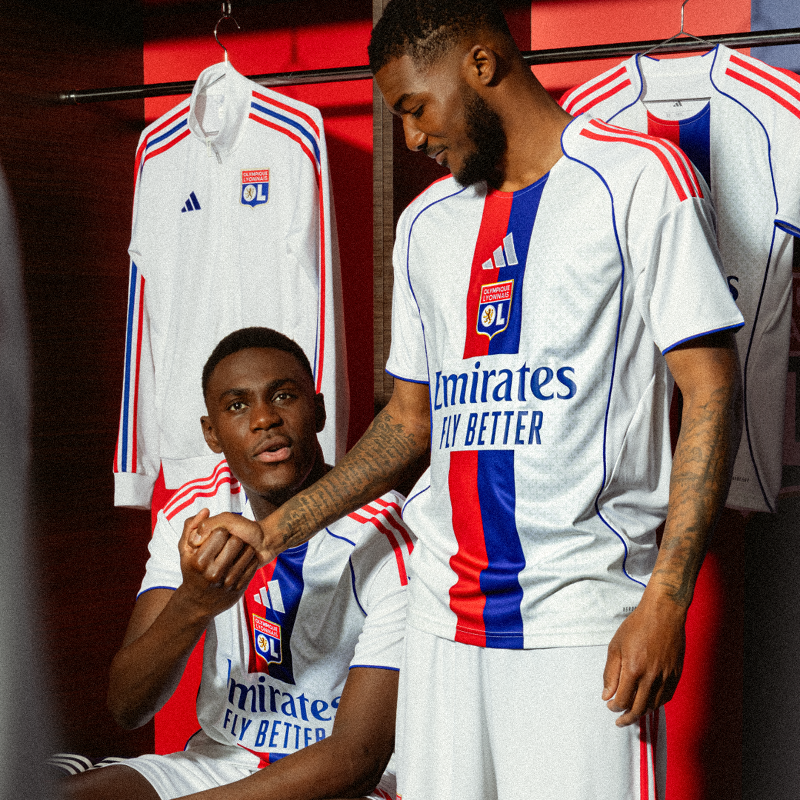 OL's tweet photo. Supportrices, supporters, voici notre nouveau maillot domicile pour la saison 25/26 🔴🔵

👉 https://t.co/cAZwRKH18R