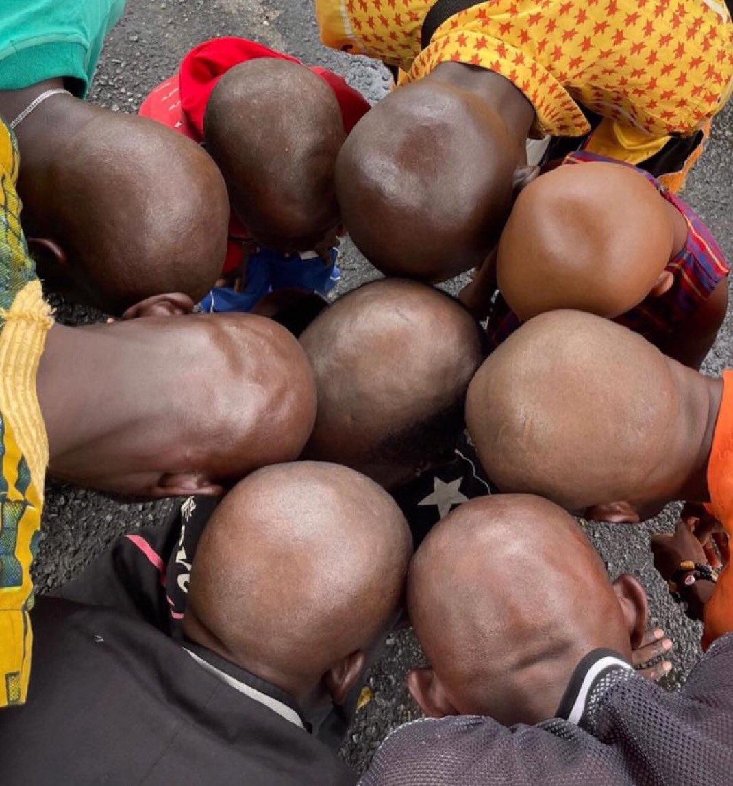 UtdSlair's tweet image. What do call a group of bald headed men?😂💀