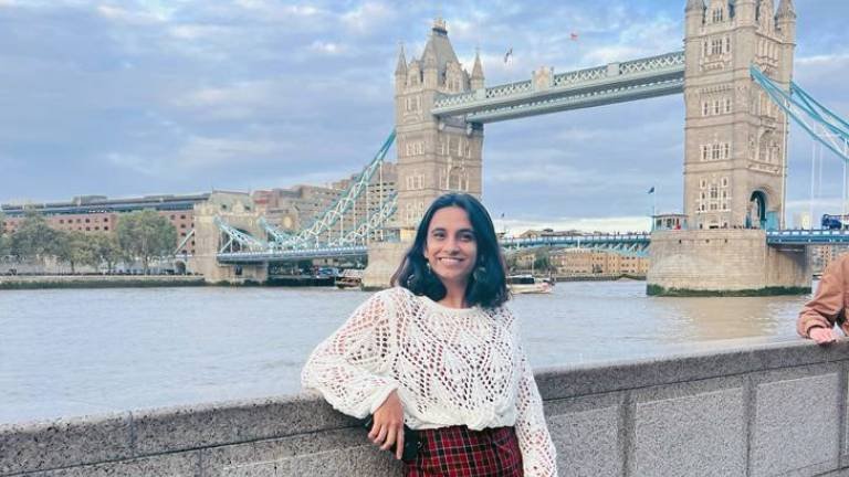 UCLEnterprise's tweet image. UCL alumna Bhavisha Darji (MA Public Administration) is helping to improve access to digital healthcare in her home country of India and around the world using skills she learnt from earning her master’s degree at UCL.
Read the article: bit.ly/4lKGrch