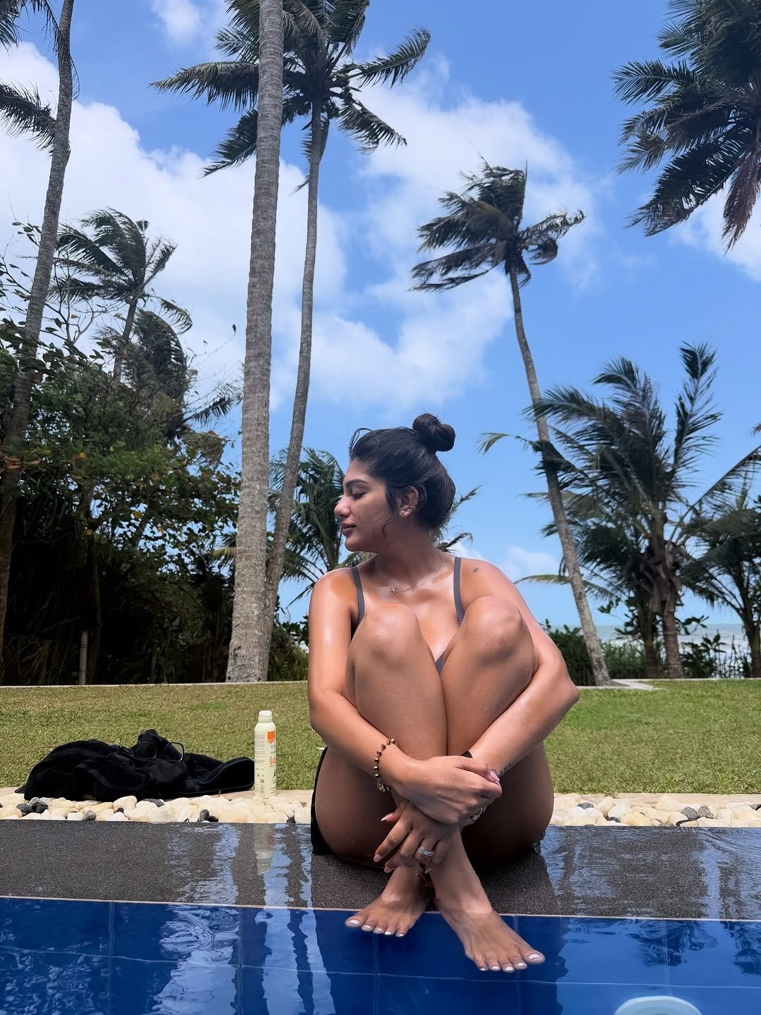 GvUeDsYWEAADXTW?format=jpg&name=large