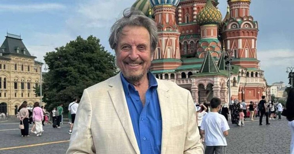 Elon Musk’s father, Errol Musk, has expressed his desire to visit the Ukrainian territories occupied by Russia.

“Yes, I would like to see those parts of Russia that have reunited with Russia. These artificial borders that were drawn mean nothing,” he said.

He also advised his