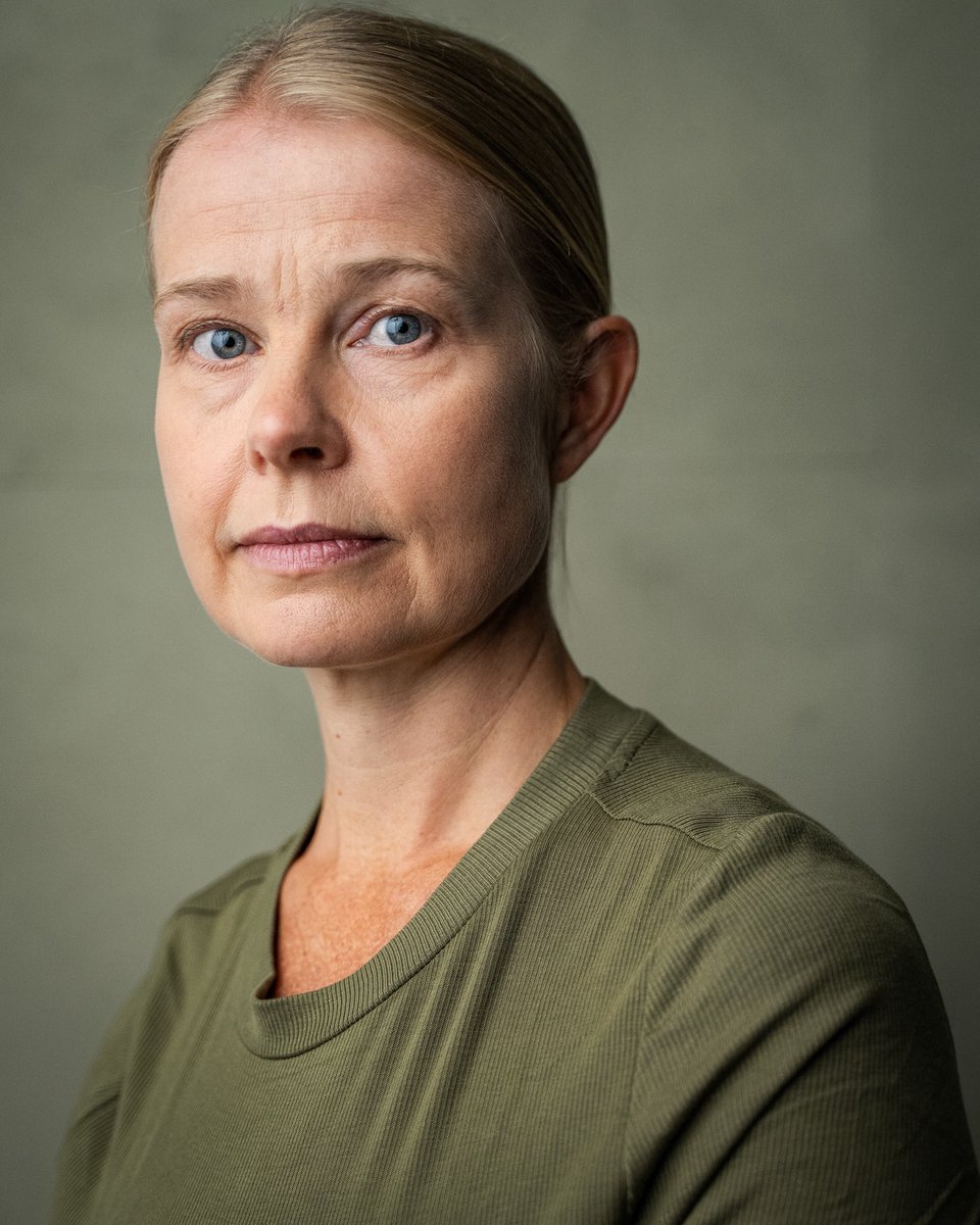 New headshot number 3 by <a href="/yellowbellyfoto/">YellowBellyPhoto</a> Feeling dramatic this morning.