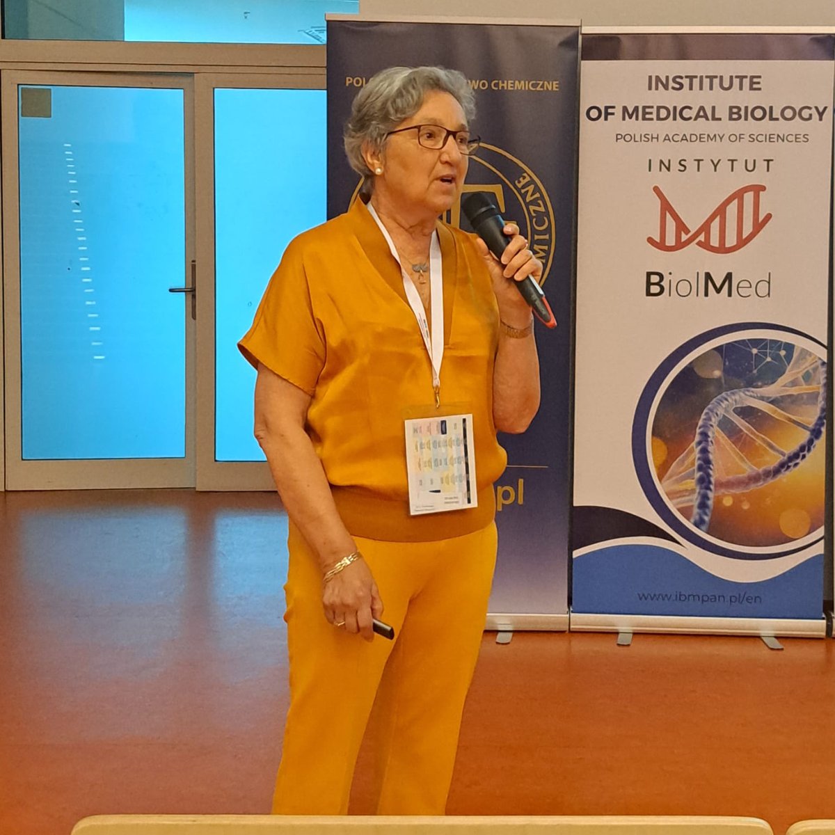 Huge congrats to Clara Viñas—invited speaker from our lab at <a href="/eu10boron/">EuroBoron10</a>. Stellar insights on revolutionizing Nanomedicine with Boron Clusters! 💡
#BoronChemistry #TeamLMI
<a href="/icmabCSIC/">icmabCSIC</a>