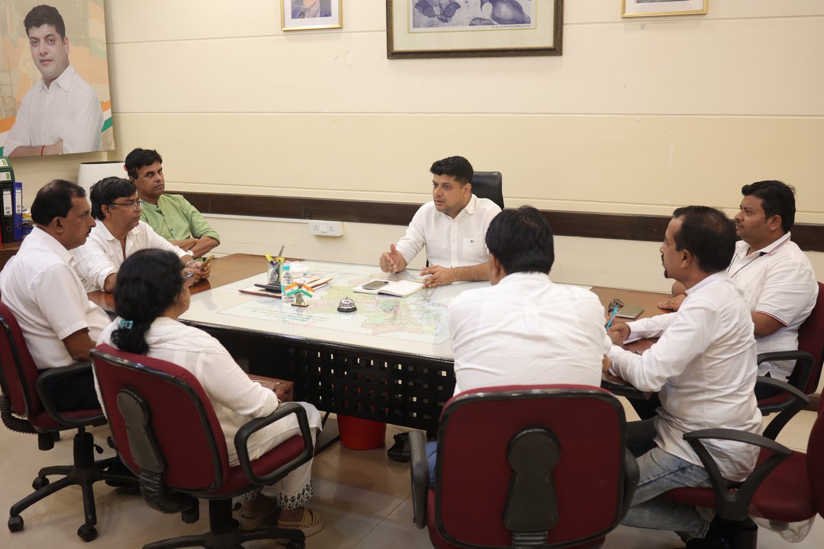 amitspatkar's tweet image. Held a focused meeting with the @INCMinority of Goa at Congress House, Panaji. The concerns of our minority communities cannot be overlooked — it is our duty to ensure their voices are heard and represented. Under the BJP regime, these voices have been systematically sidelined.…