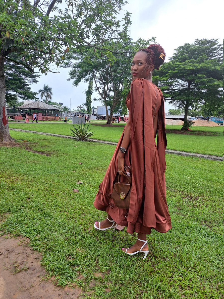 shy_wendee tweet media