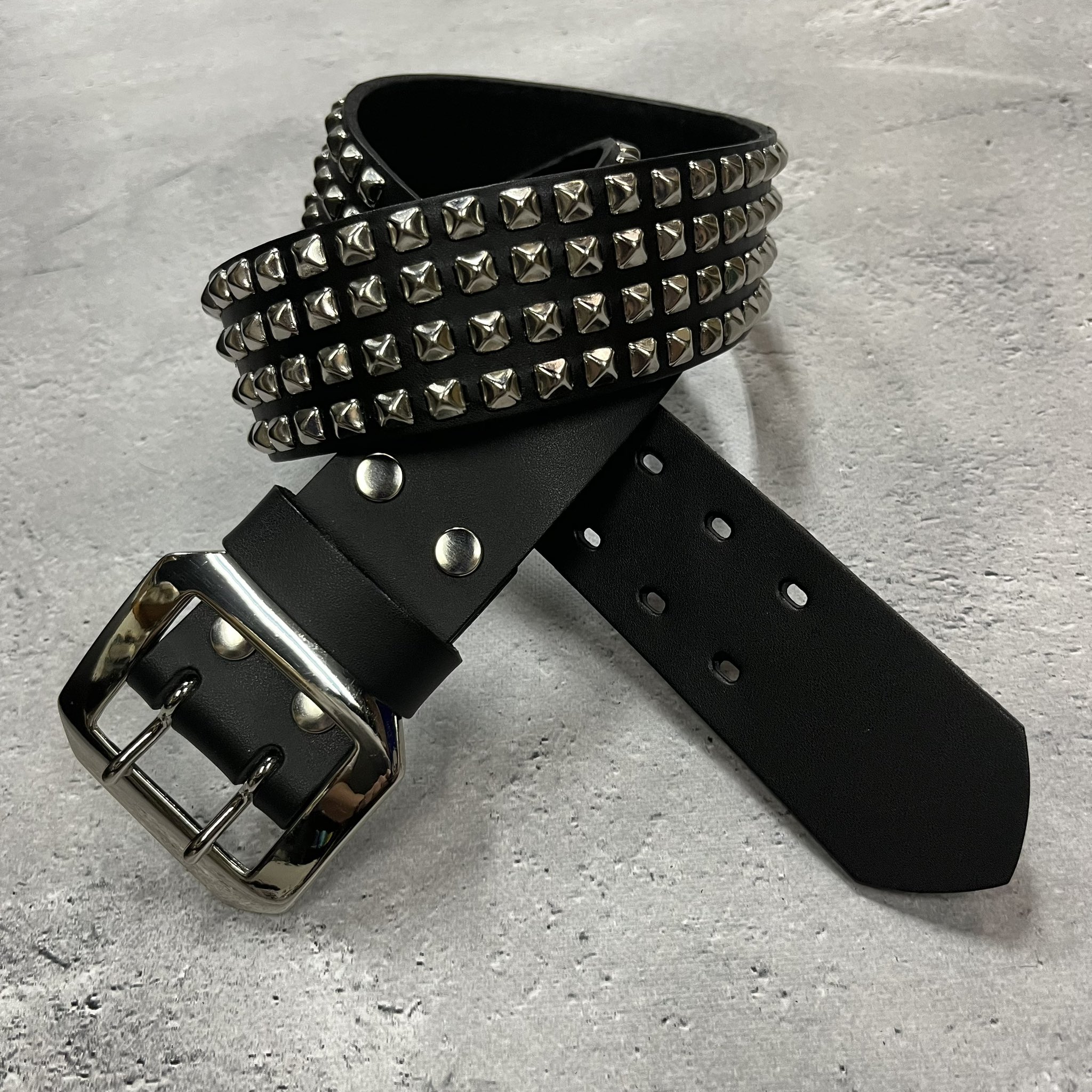 P*a様 モダンパイレーツ　ピラミッドスタッズベルト　黒 最終値下げ 楽天市場】モダンパイレーツ・スタッズベルト！！【35mm Width