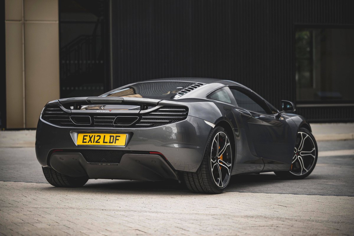 BonhamsCars's tweet image. Introducing one of our latest listings, a 2012 McLaren MP4-12C with a mere 13,055 miles on the clock 🇬🇧 tinyurl.com/ykpabwzs
Judged against either its mileage or its age, the car’s aesthetic, mechanical and dynamic condition is excellent. #BonhamsCarsOnline
