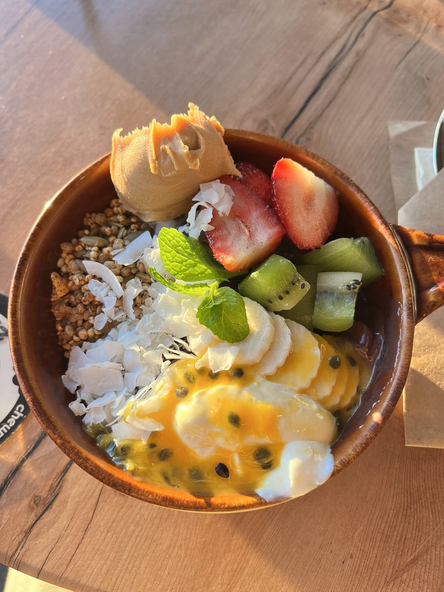 今日も一日お疲れ様でした✨
オーストラリアで食べたアサイーボウルが忘れられないです🍓
ココナッツやピーナッツクリームもたんまり入っててめちゃくちゃ美味しかったです🥹
日本でもこんだけ盛り盛りのアサイー食べたい😇💓
オススメあれば、教えてください🥰
#営業コンサルティング #営業代行