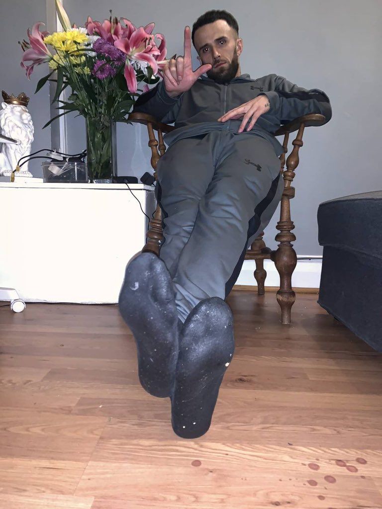 Sock Dom Of The Day tweet media