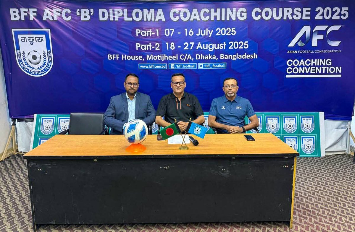 thebafufe's tweet image. 📢 BFF AFC B Diploma Coaching Course 2025 Kicks Off!

We’re excited to announce the start of another BFF AFC B Diploma Coaching Course 2025 with 24 passionate participants, led by Mr. A K M Saiful Bari Titu, Technical Director, BFF.

#BFF #CoachingDevelopment #FootballEducation