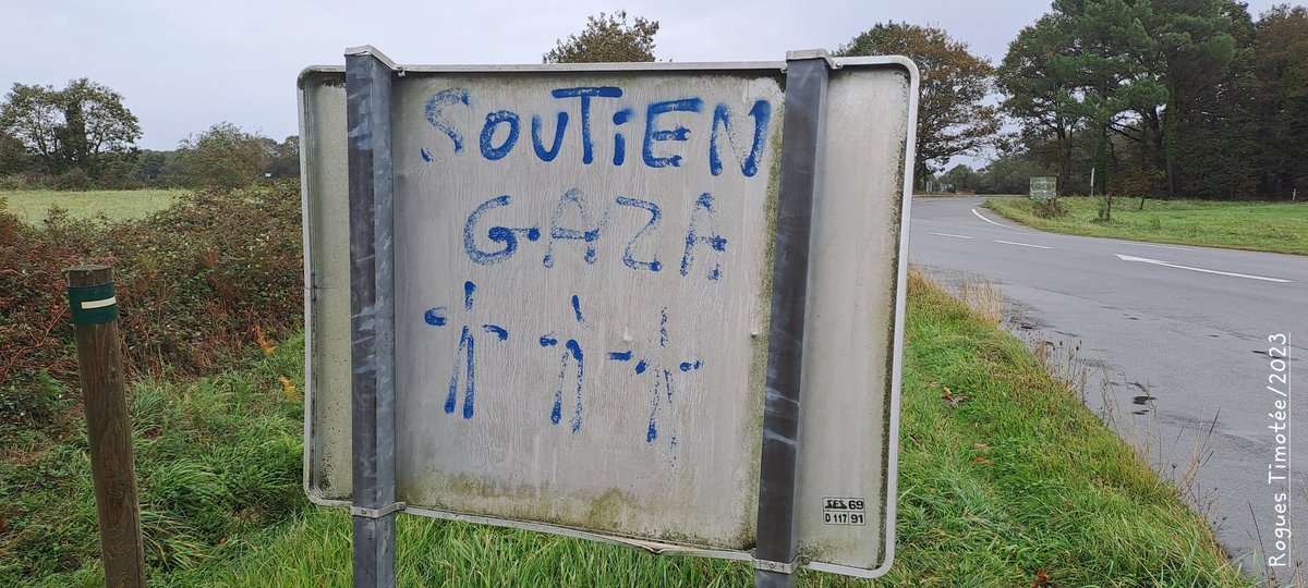 Ar soutenn evit Gaza a dle bezañ graet e pep lec'h er straedoù. Diskouezhomp ar muiañ posubl e vez ar vreton.ed.ezed o soutenn Palestina. Panell livet e Liger-Atlantel e 2023.
#FreePalestine #FrankizRvitPalestina #Breizh #Gaza #Kengred #FreeGaza