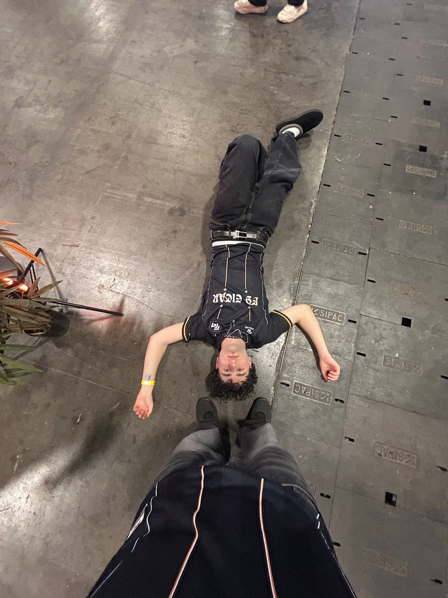F9 Neoz / Alex (@f9neoz) on Twitter photo 5 jours et des milliers personnes sur notre stand !
Merci à tous, pour être venu nous voir à la <a href="/japanexpo/">Japan Expo ⛩🗼</a>, merci à nos partenaires <a href="/JapannextEurope/">JapannextEUROPE</a>, #QuizzDeGenie, <a href="/LogitechGFrance/">Logitech G France</a> et surtout <a href="/F9EICAR/">F9 EICAR</a> notre partenaire principal à l'année !
Merci également à tout le staff, sans 5 jours et des milliers personnes sur notre stand !
Merci à tous, pour être venu nous voir à la <a href="/japanexpo/">Japan Expo ⛩🗼</a>, merci à nos partenaires <a href="/JapannextEurope/">JapannextEUROPE</a>, #QuizzDeGenie, <a href="/LogitechGFrance/">Logitech G France</a> et surtout <a href="/F9EICAR/">F9 EICAR</a> notre partenaire principal à l'année !
Merci également à tout le staff, sans
