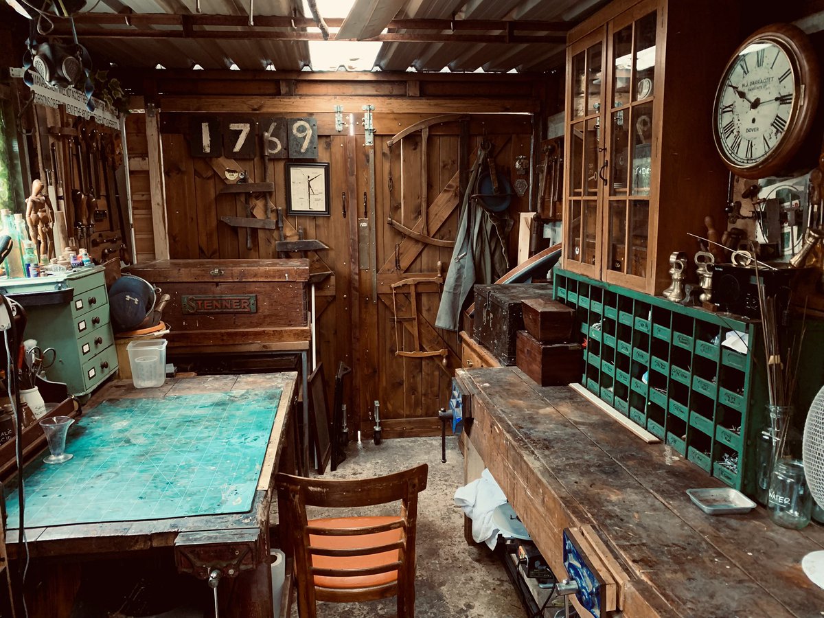 2016industrial's tweet image. How can something so good, cause so many injuries 😉🤣 I do love my workshop though ❤️ #workshop #restoration #antiques #repair
