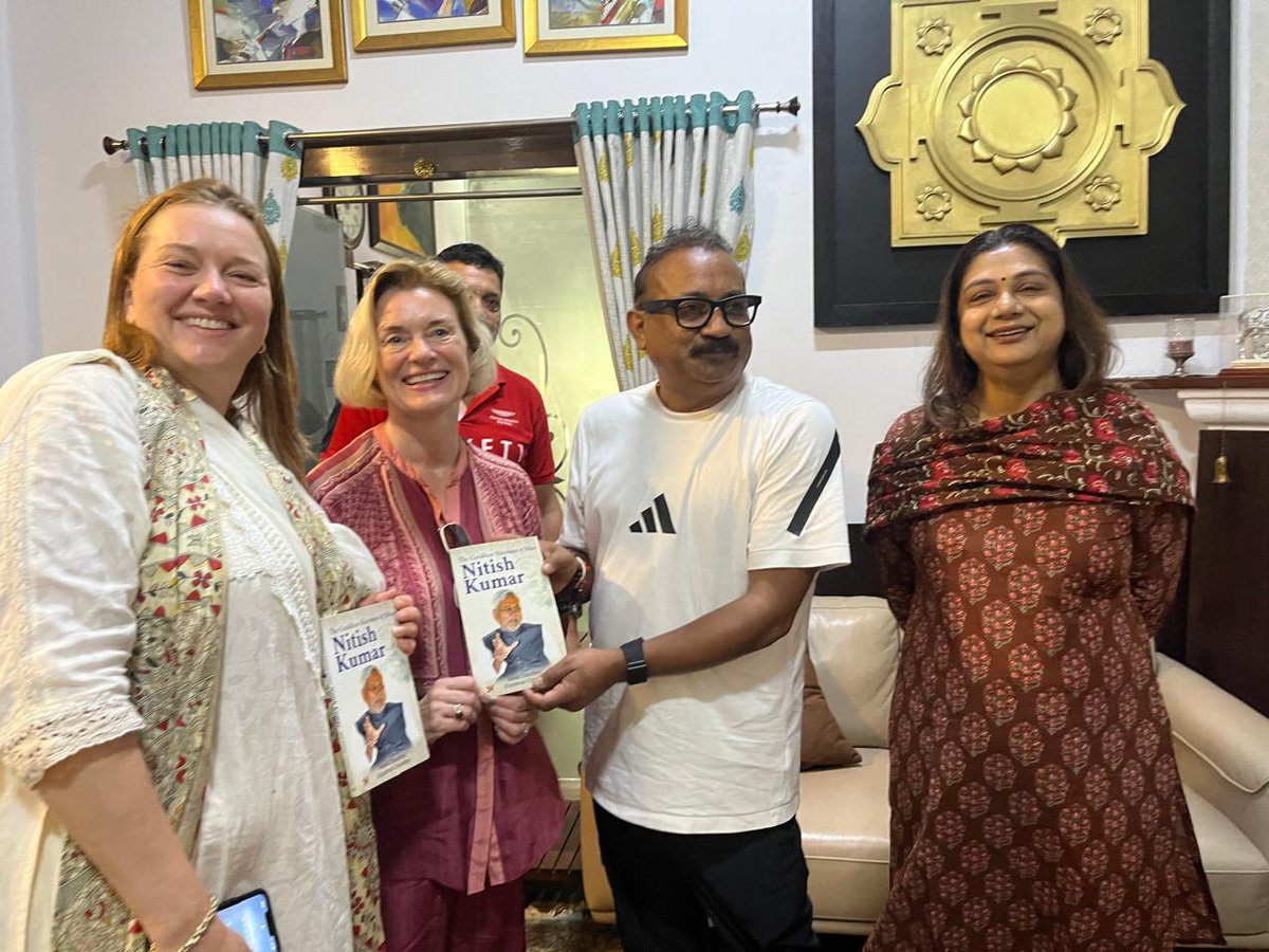NorwayAmbIndia's tweet image. How nice to run into you in Patna @AshokChoudhaary! Thank you for a spontaneous invite to your home and an engaging conversation on #Bihar politics over coffee