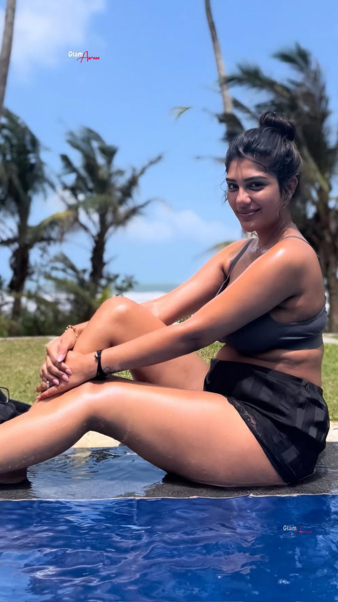 GvUmWSgXoAAyzK9?format=jpg&name=medium