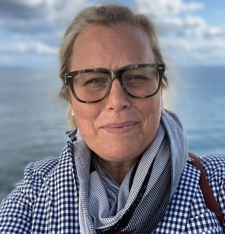 OxfordStats's tweet image. 📢 We are delighted to announce the appointment of Professor Lindgren (@ceclindgren) as Visiting Professor in Statistics.
Professor Lindgren specialises in using biostatistics to investigate factors underlying common complex diseases.
👉 Find out more: tinyurl.com/35kxey2z