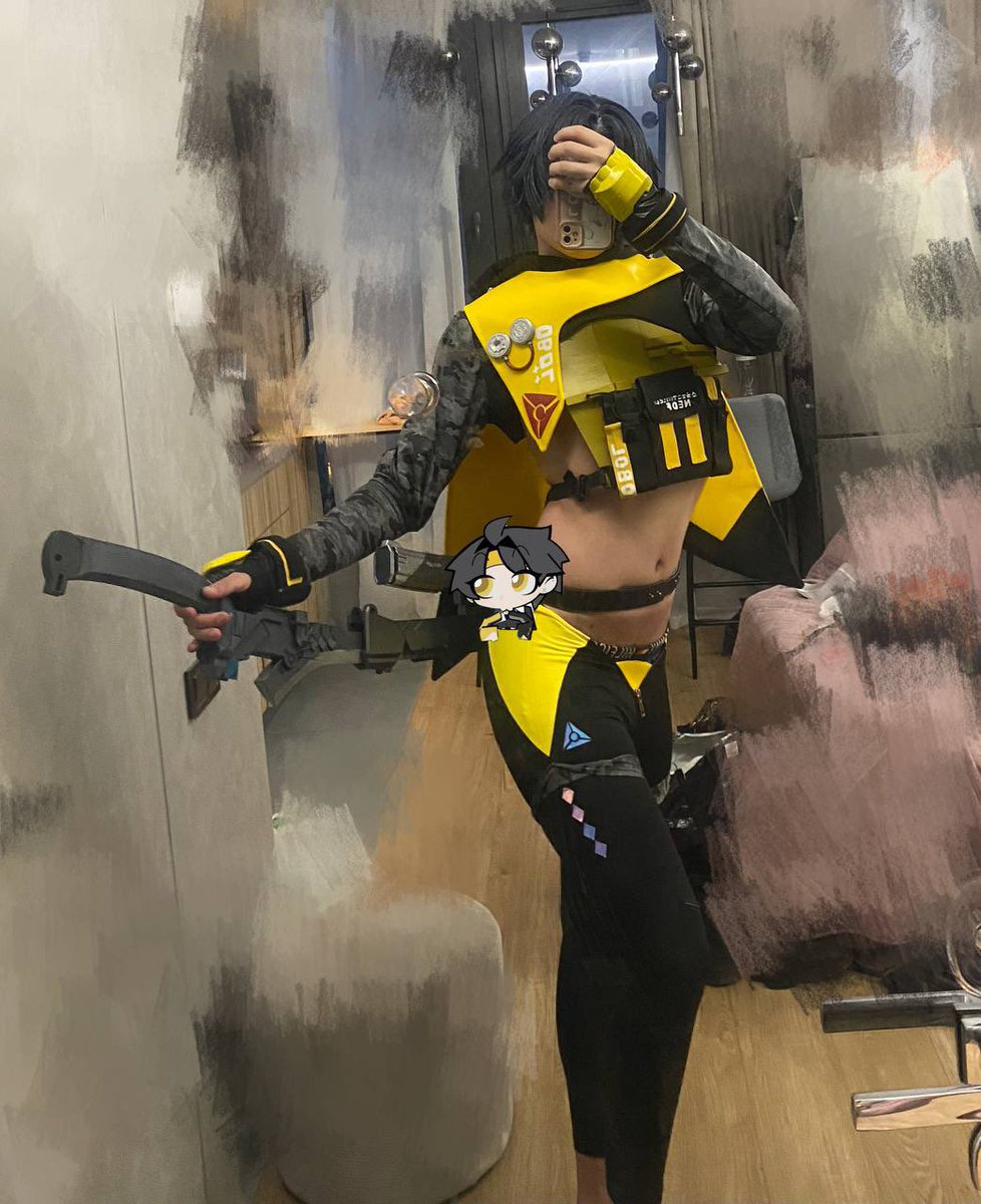 ThreeNilcos's tweet image. Harumasa secretly tries on Trigger's 👀clothes actually decided to repeat the art
#ZenlessZoneZero #cosplay #Harumasa