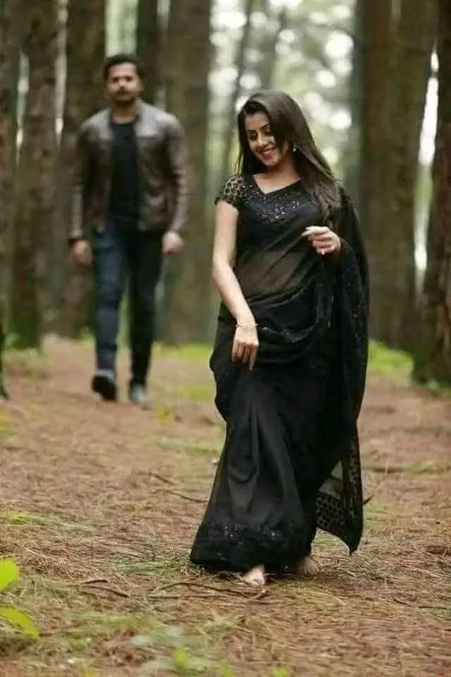 ❤️‍🩹हमें क्या हक़ है हम किसी को ❤️‍🩹
                मतलबी कहे 
हम खुद खुदा को मुसीबत में याद करते है 

#SabaSabaRevolutionDay
#Caramelyk #RutoMustGo #GOLD