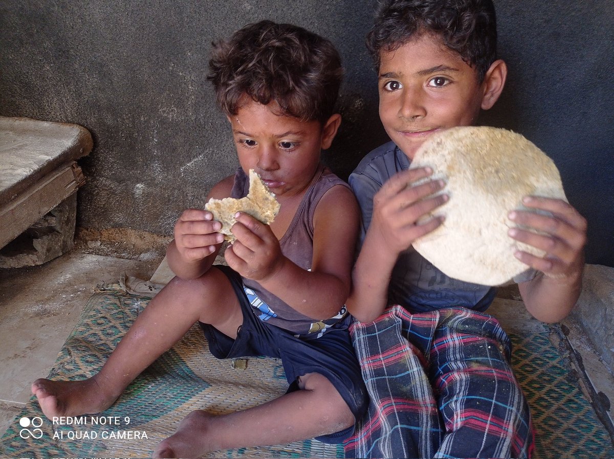 GazaIbn51701's tweet image. My little children are eating moldy, inedible bread because of the lack of food. I hope you will help my children. They need you to help them.،😭😭💔💔🇵🇸🇵🇸
chuffed.org/project/137395…