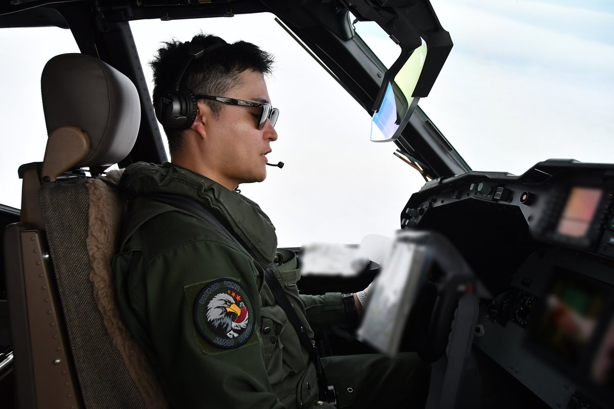 ✈初機長フライトセレモニー✈】 第3航空隊に新たな機長が誕生しま