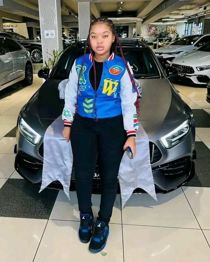 Kate44281's tweet image. Join the illuminati and become famous forever ♾️ 🤘🕯️